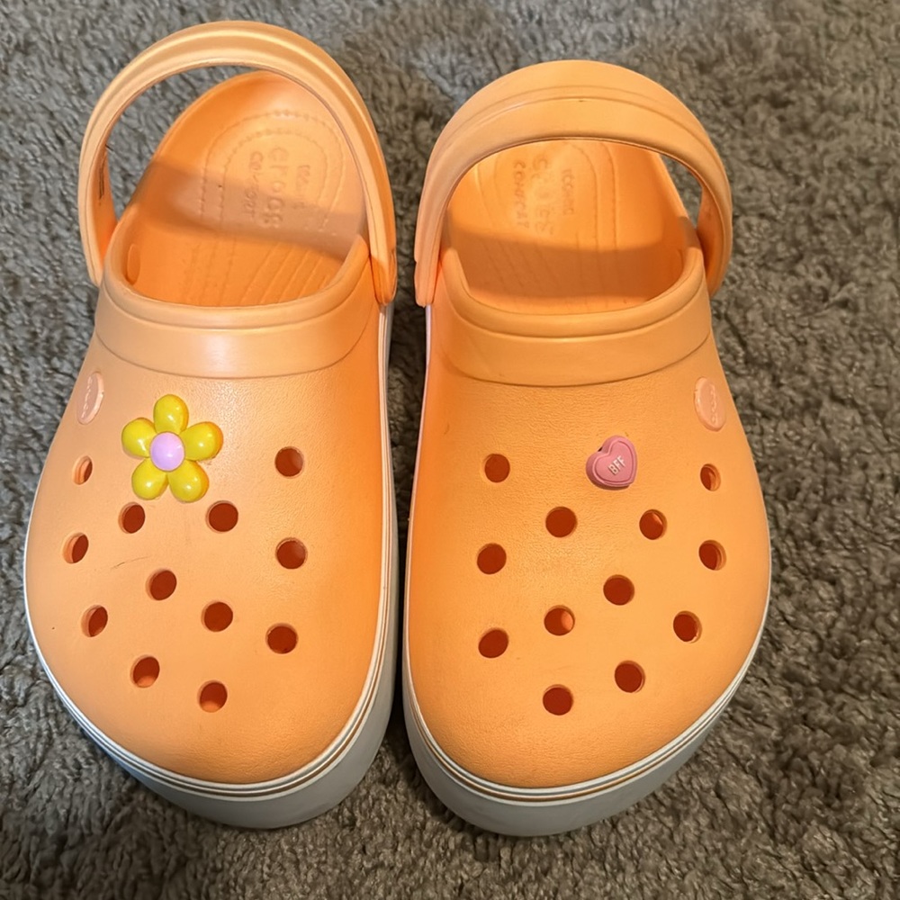 Crocs - Picture 5 of 6